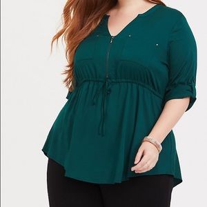 Torrid green zip blouse